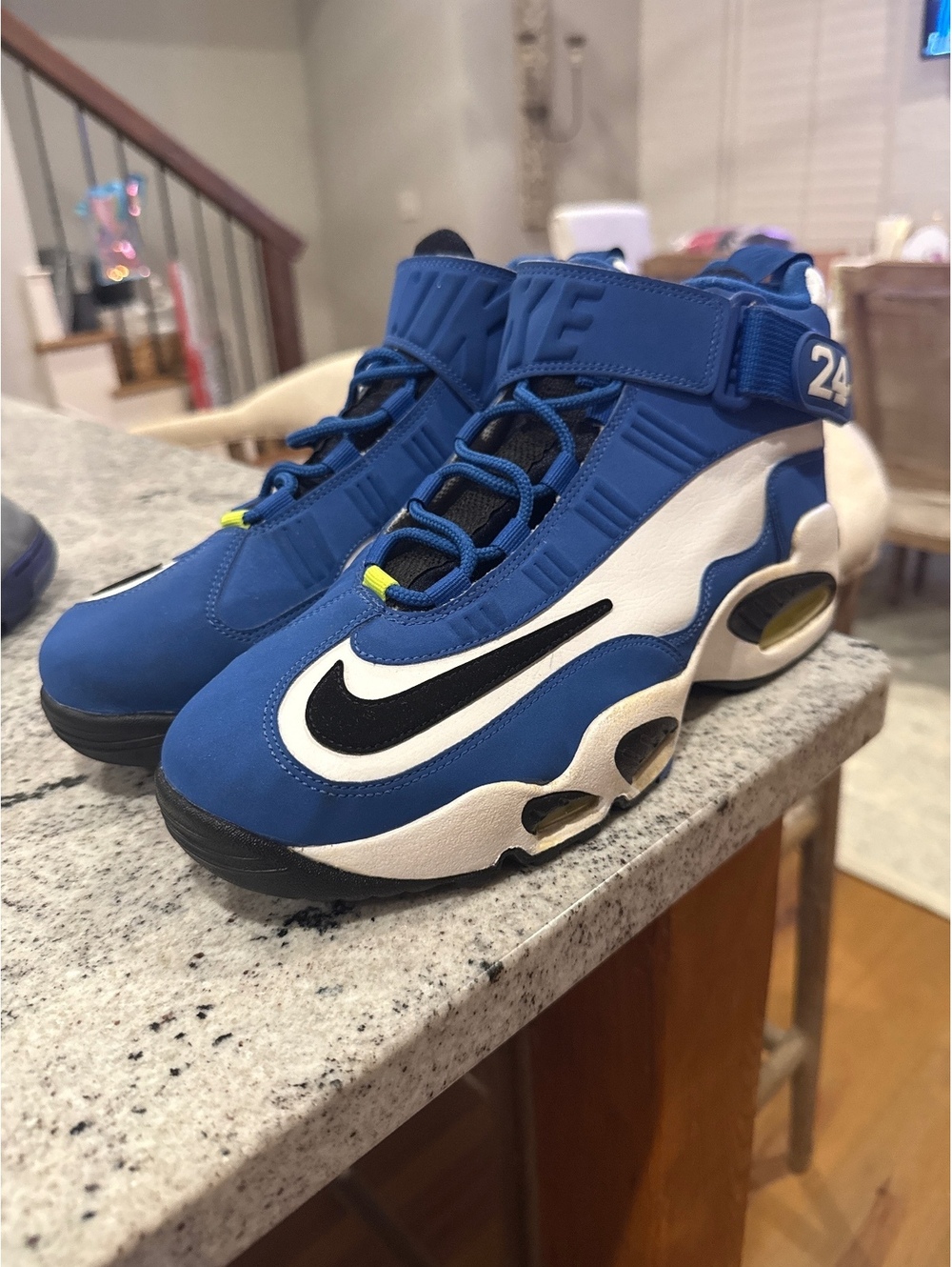Preowned Mens size 11.5 Nike Air Griffey Max 1 in the "Varsity Royal/White/Volt